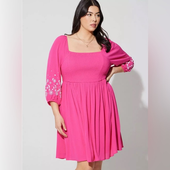 torrid Dresses & Skirts - Torrid Mini Crinkle Gauze Blouson Sleeve Dress Size 3X NWT